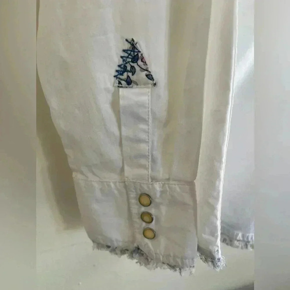 Ryan Michael Embroidered Blue Floral White shirt - Picture 4 of 11